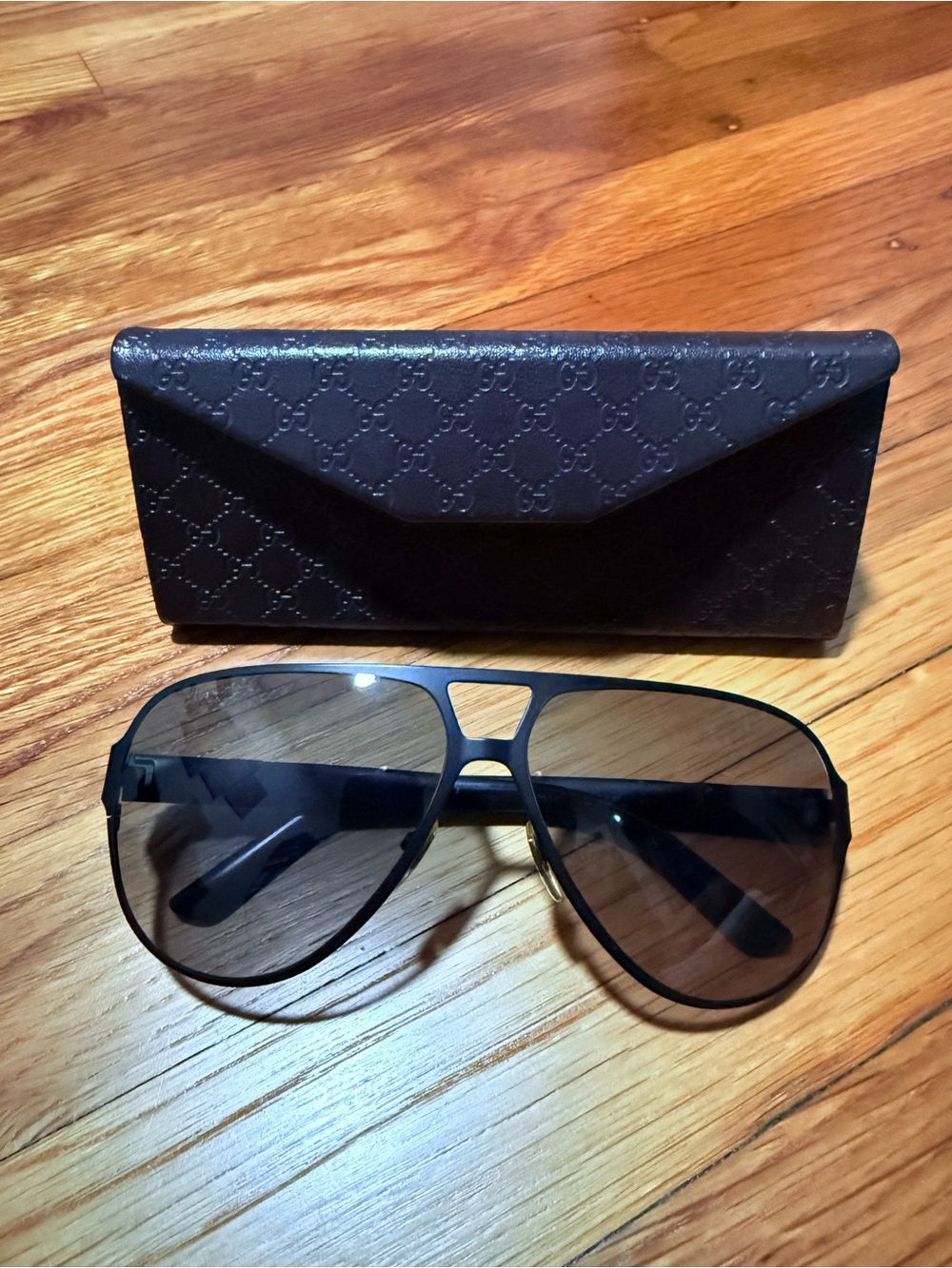 Gucci Black Aviator Sunglasses with Dark Lenses GG 2252/S - Picture 7 of 11